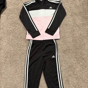 Kids adidas set size 6